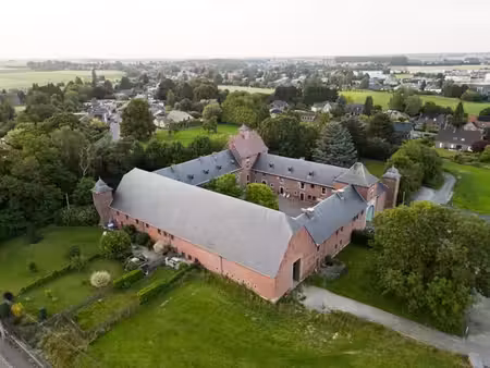 splendide maison de caractère à louer (meublée) à ans