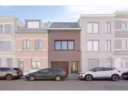 maison avec garage et deux chambres à vendre à deurne