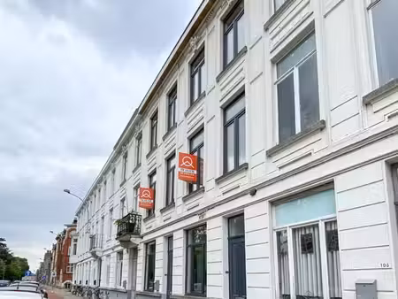 woning met 3 slpk's en koer