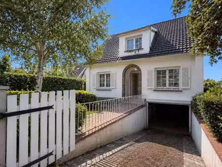 villa de ±130m² sur 6a80ca  2/3ch  gge  jardin  terrasse