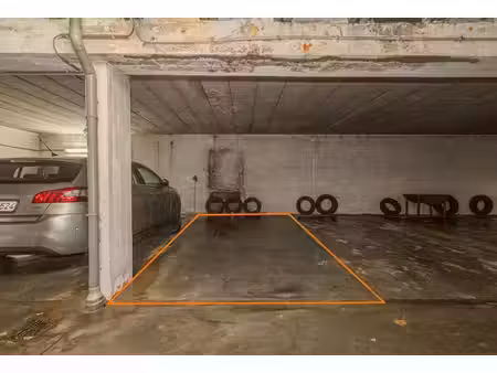 parking/boxe de garage