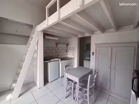 loue studio meublé