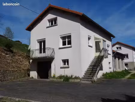 maison de 70 m² sur un terrain de 1 747 m²