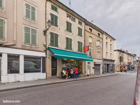 boulangerie/pâtisserie 132 m²