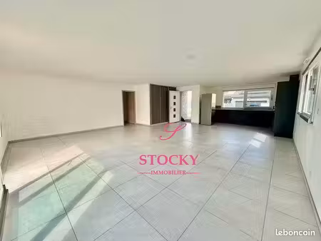 maison 4 pièces 150 m²