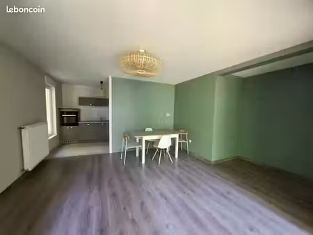 f3 meublé + balcon + parking + cave
