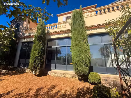 propriété 10 pièces 297 m²