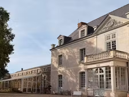 bureaux privatifs & postes en open space – coworking château de la romanerie