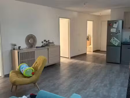 appartement t4 de 100 m² – dernier étage – lumineux et spacieux