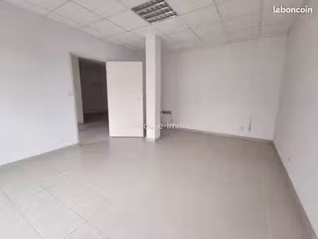 bureaux 58 m² gourin