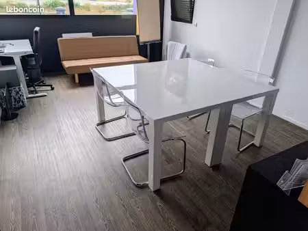 location bureau vannes ouest laroiseau