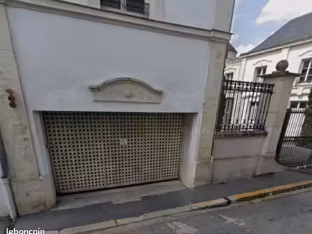 box à louer rue des moissons