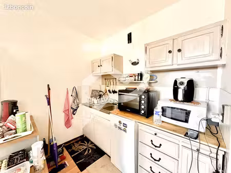 studio 1 pièce 25 m²