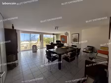 bureaux 75 m²