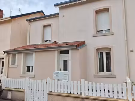 maison 8 pièces - 4 chambres - 128m²
