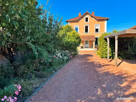 maison 8 pièces 170 m²