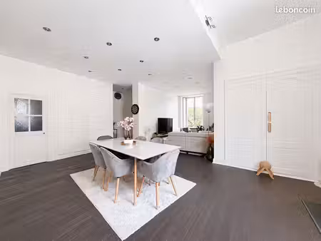appartement 5 pièces 199 m²