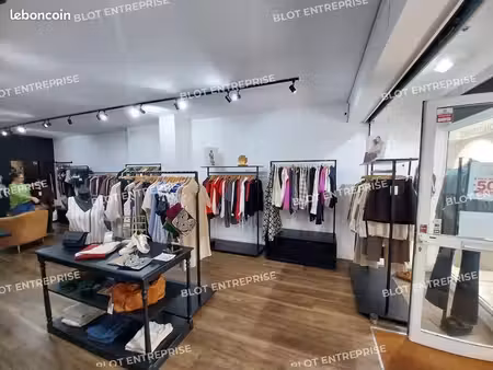 local commercial 65 m²
