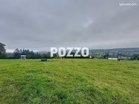 terrain 14 300 m² tirepied sur see