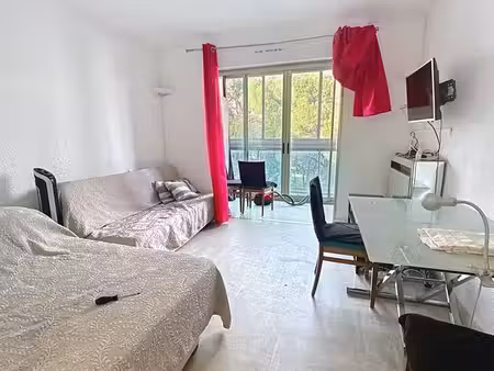 studio 1 pièce 22 m²