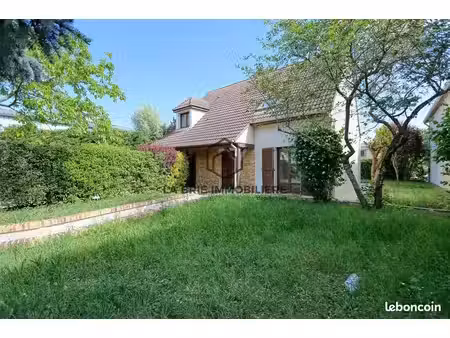 maison 6 pièces 130 m²
