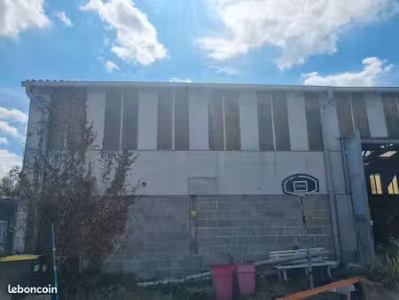 maison avec hangar