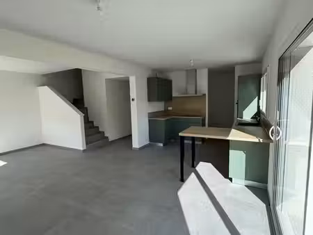 maison f5 avec garage accolé à louer