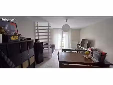 dans petite residence