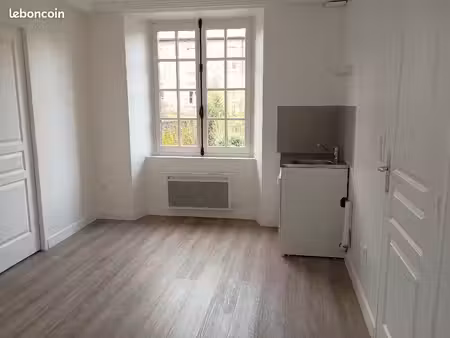apparemment t2 50 m2 à fontaine daniel
