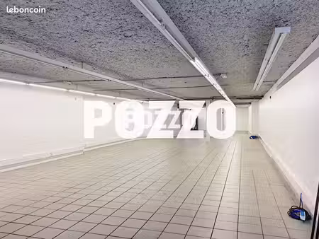 local commercial 328 m²