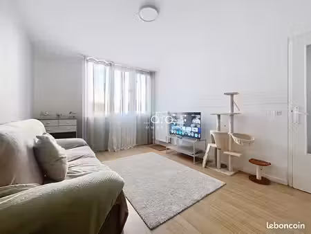 appartement 2 pièces 57 m²