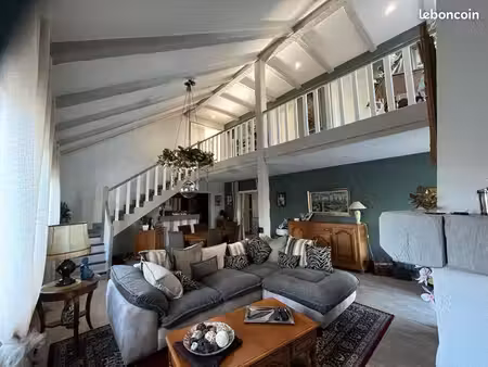 très belle maison