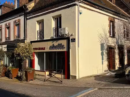 local commercial de 40 m² à louer – centre-ville