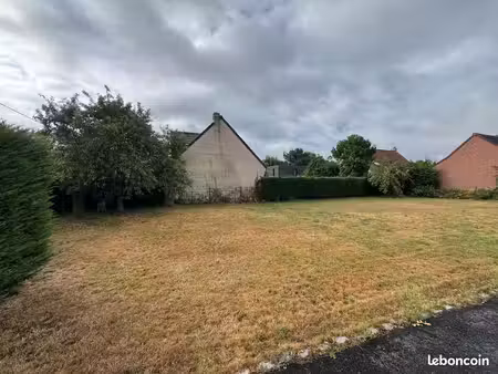 terrain 100 m² lompret