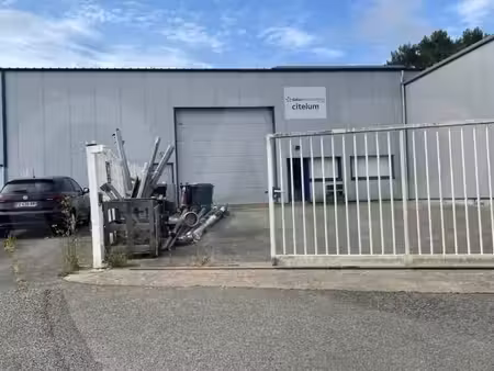 local 276 m²