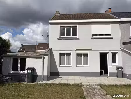maison 4 pièces 80 m²