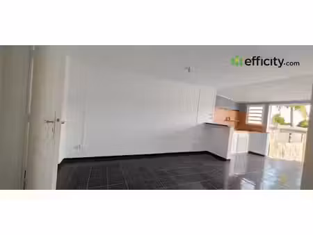 vente maison 6 pièces 92 m² à saint joseph (97480)  180 000 €