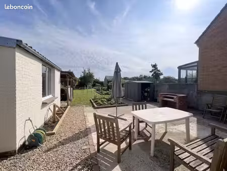 maison 8 pièces 105 m²