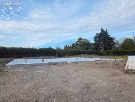 terrains à bâtir viabilisés  prêts à construire  libres de constructeur
