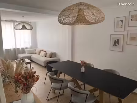 maison rénovée 100 m² – garage – jardin – forêt à 50 m – commerces & écoles à 1 km