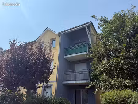 bagnères-de-bigorre appt t2 avec balcon et parking