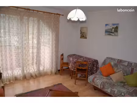 studio 1 pièce 25 m²