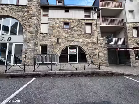 local commercial 56 m² centre-ville saint-lary soulan