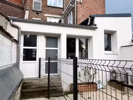 immeuble 8 pièces 200 m²