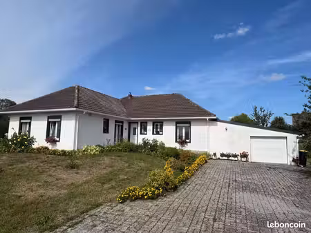 plain pied 4 chambres / sur 1100 m²