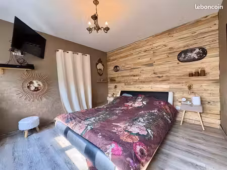 maison 11 pièces 240 m²