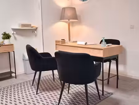 local paramédical / bureau