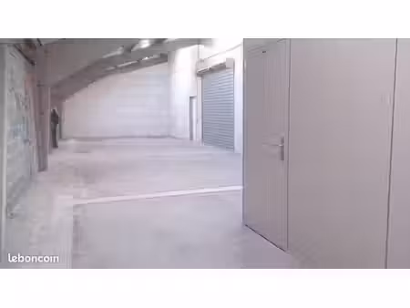 local d'activité ou entrepôt 163m2  20 mn de lille