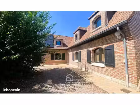 propriété 5 pièces 190 m²