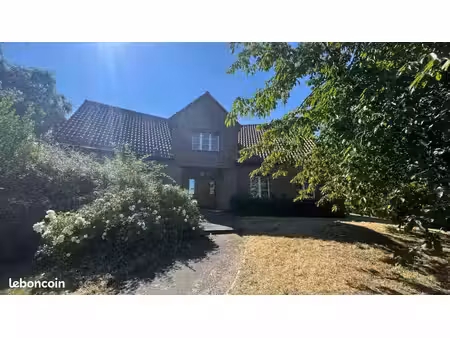 maison 6 pièces 215 m²